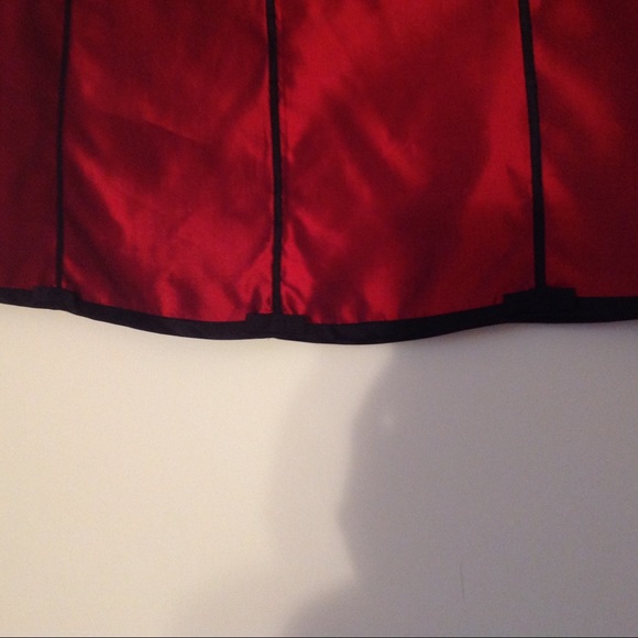 Silkland crimson red & black silk skirt size 14P - Picture 6 of 8